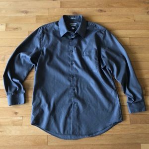 16.5- 32/33 can heusen dress shirt